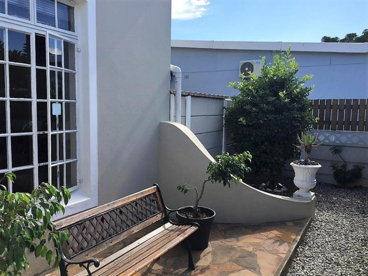 Keedols Inn & Backpackers Knysna Extérieur photo