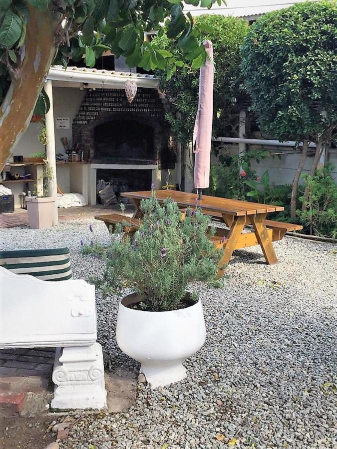 Keedols Inn & Backpackers Knysna Extérieur photo