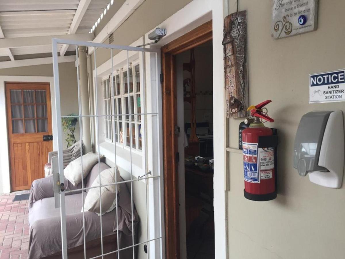 Keedols Inn & Backpackers Knysna Extérieur photo