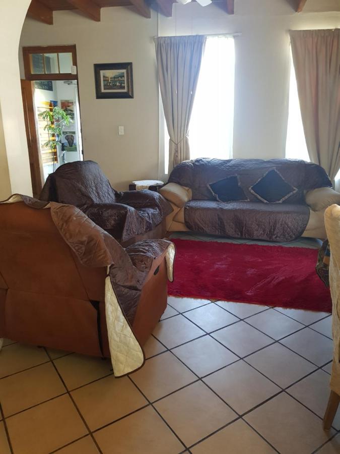 Keedols Inn & Backpackers Knysna Extérieur photo
